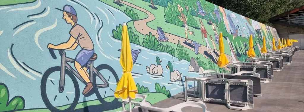Mural nas piscinas Scorpio